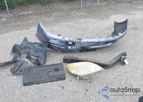 2003 Toyota Corolla Matrix Xr z USA, uszkodzony, nr VIN 2T1LR32E93C157145